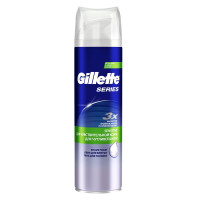 Пена для бритья Gillette "Sensitive Skin", для чувствительной кожи с алоэ, 250мл